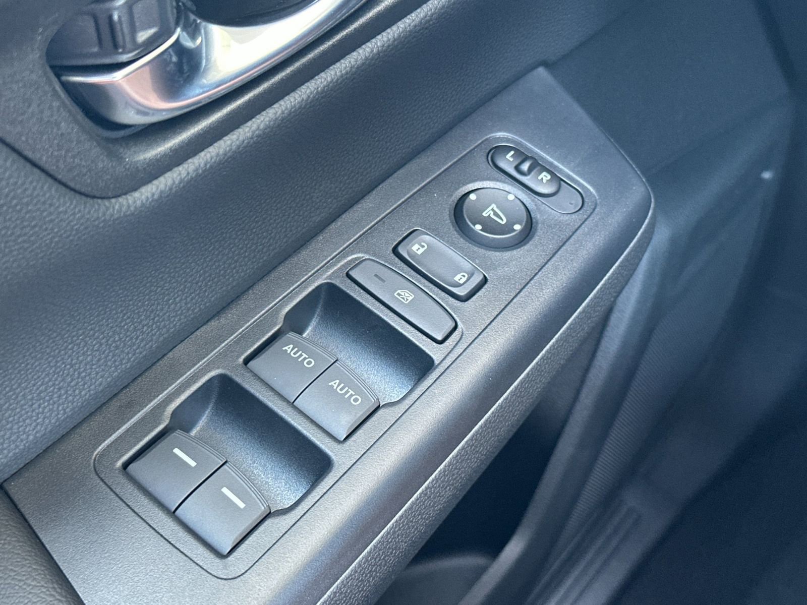 Used 2026 Honda CR-V EX image 29