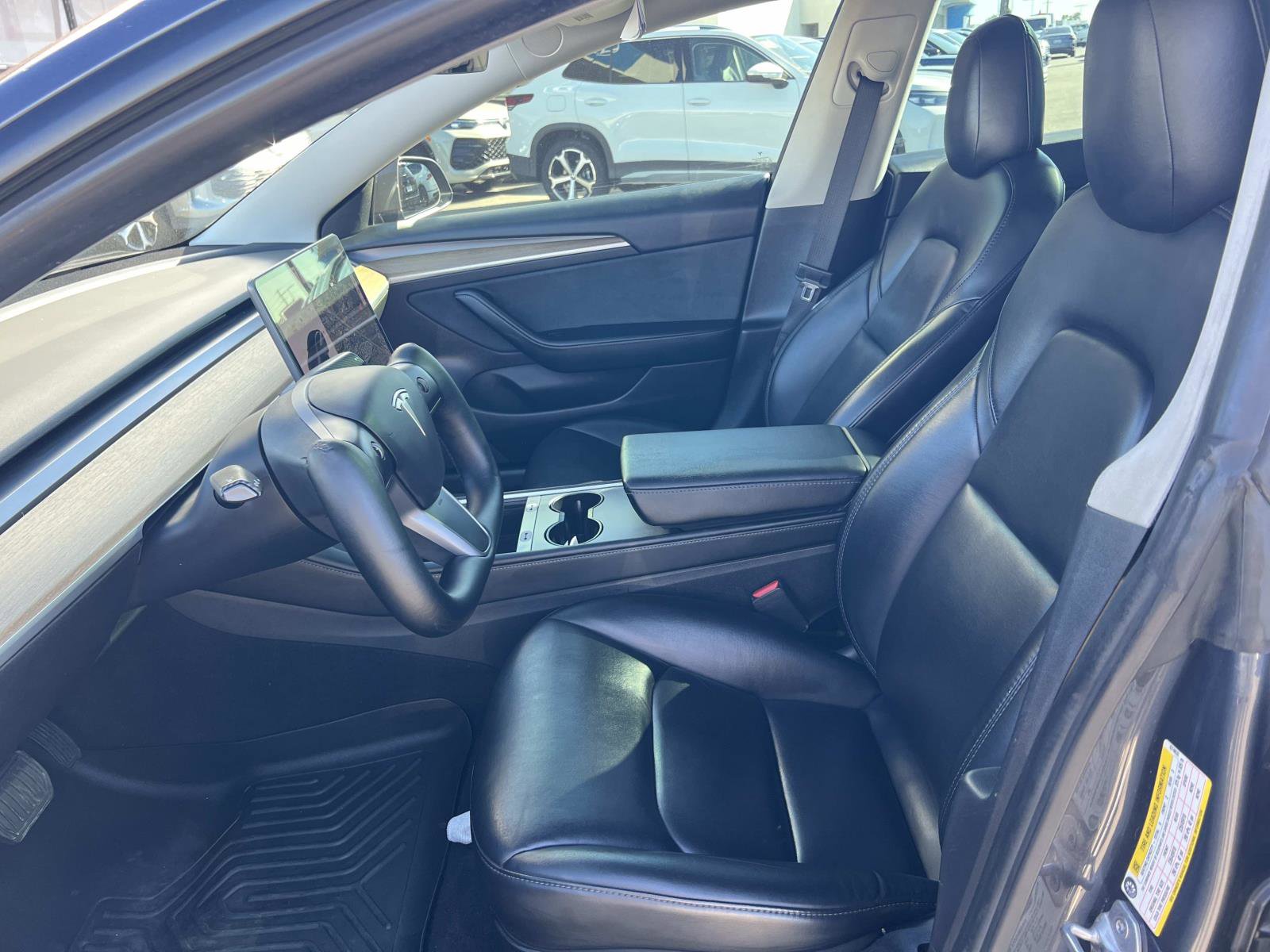 Used 2021 Tesla Model 3 Standard Range Plus image 18