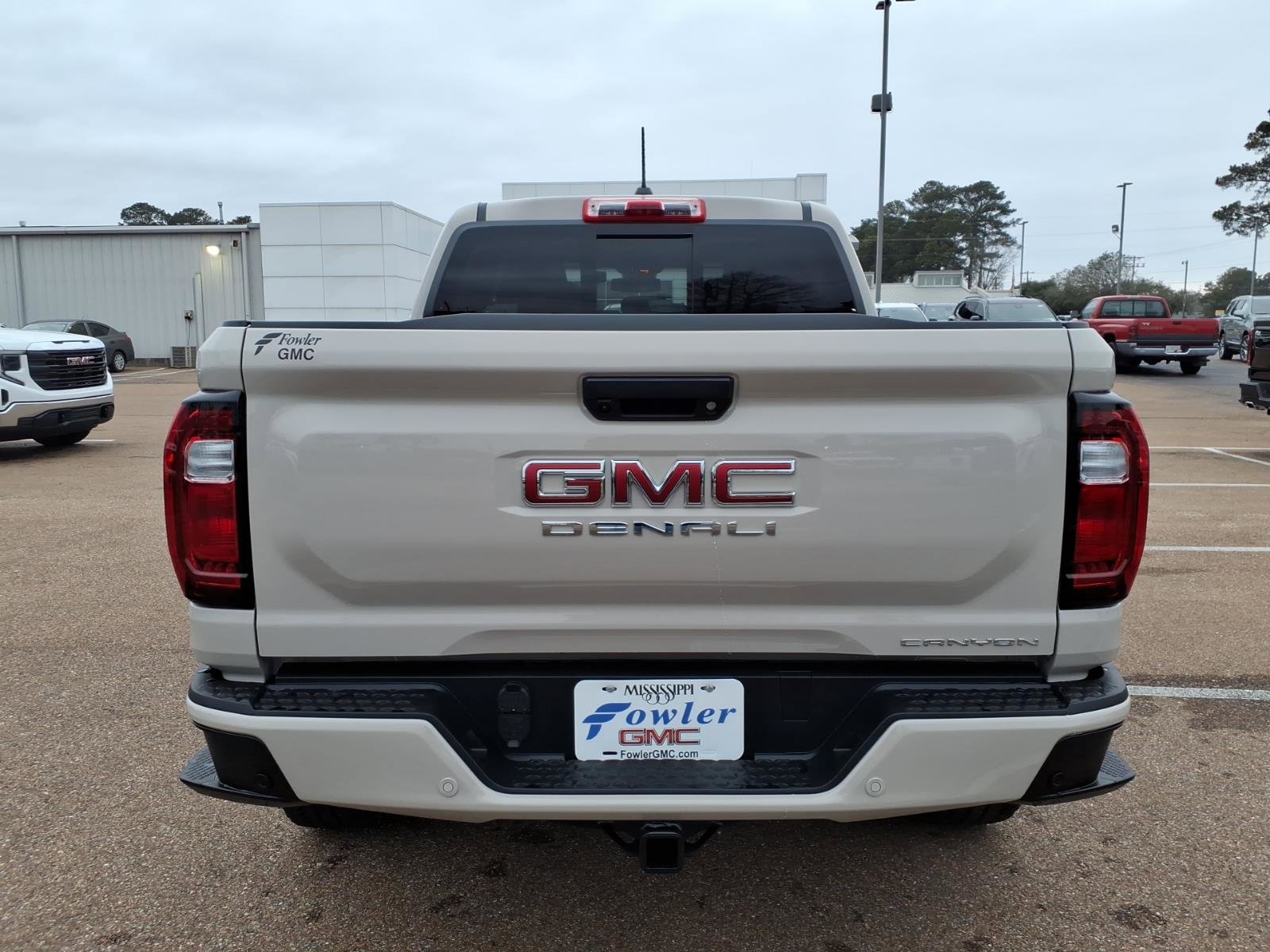 New 2026 GMC Canyon Denali image 4