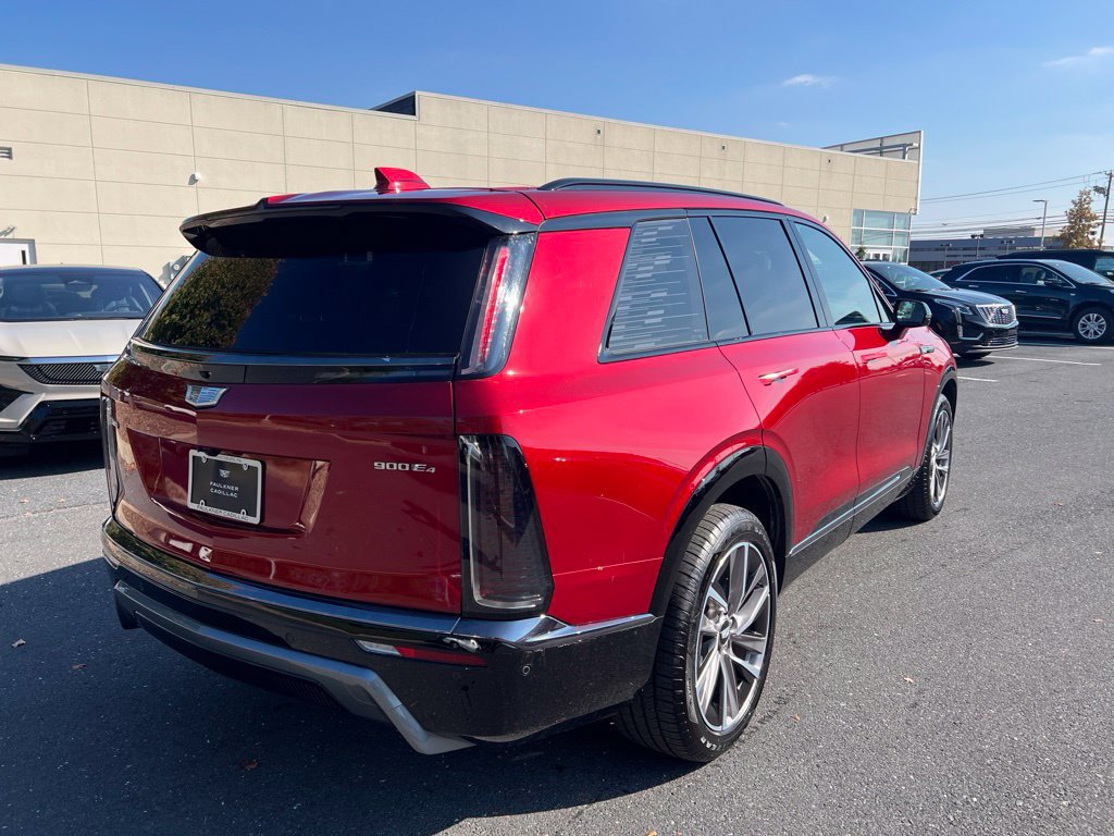 Used 2026 Cadillac Vistiq Sport w/ LPO, Floor Liner Package AWD/4WD image 5