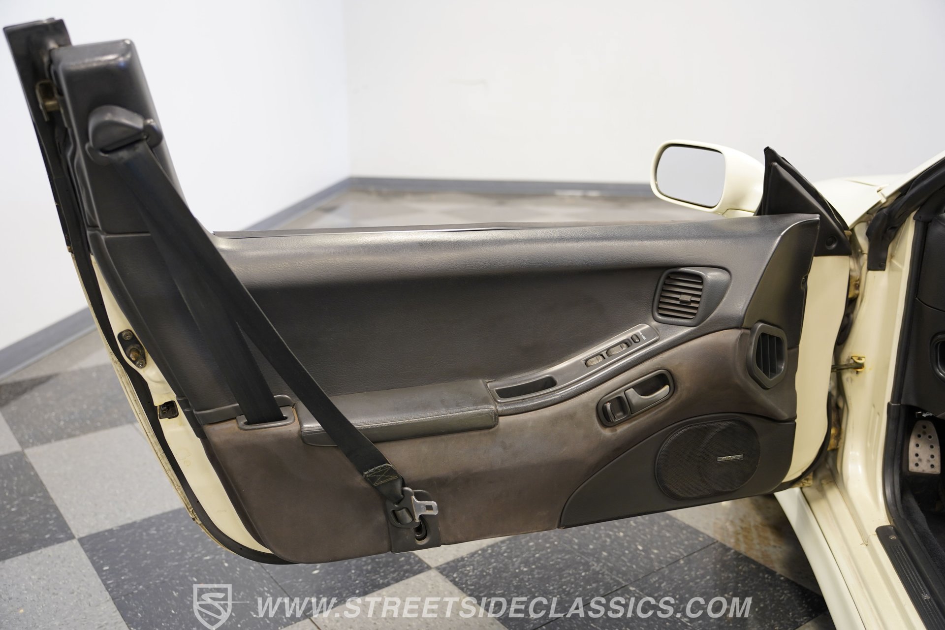 Used 1993 Nissan 300ZX Convertible RWD image 38