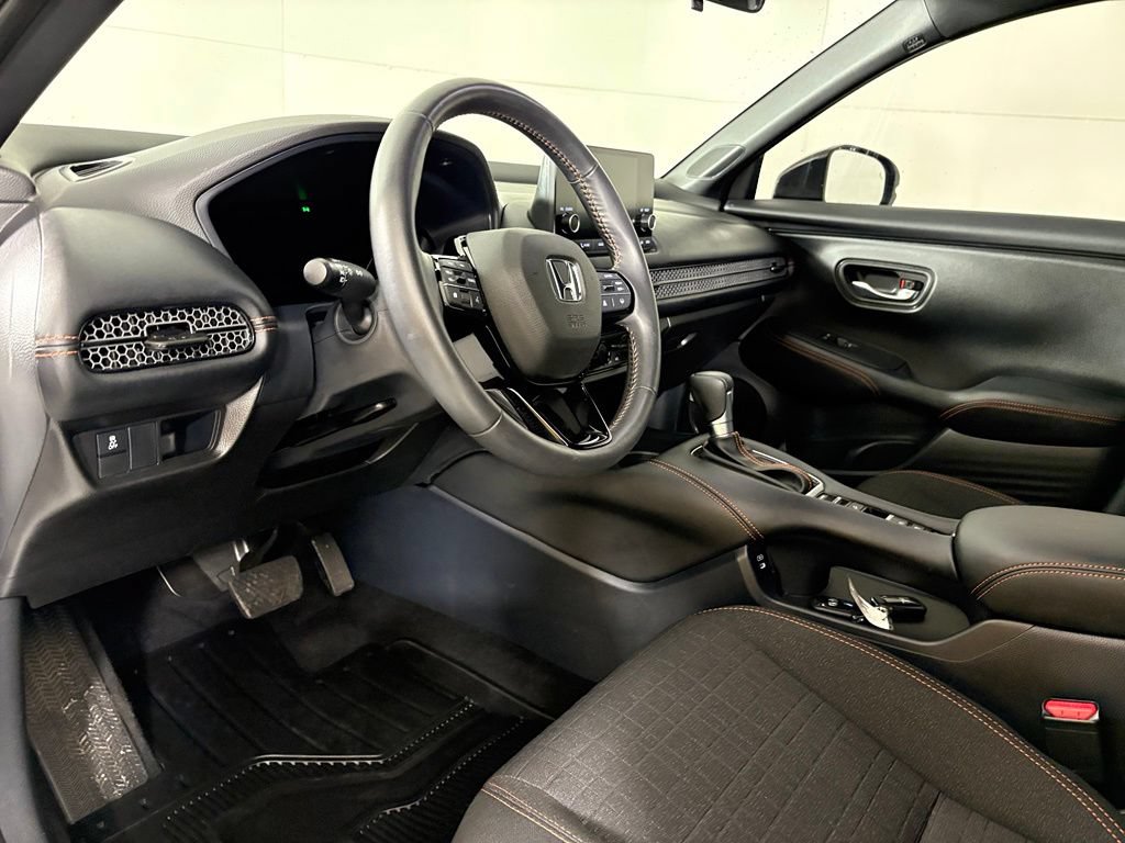 Used 2025 Honda HR-V Sport image 22