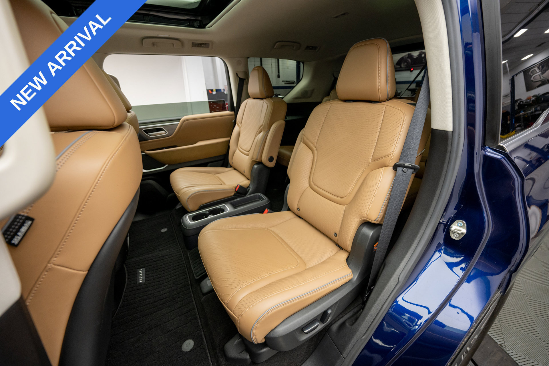 Used 2025 INFINITI QX80 Luxe AWD/4WD image 17