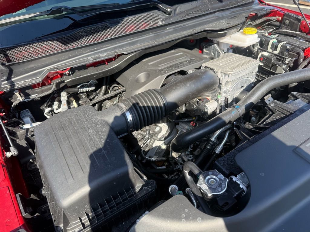 New 2026 RAM 1500 4x4 Crew Cab image 11