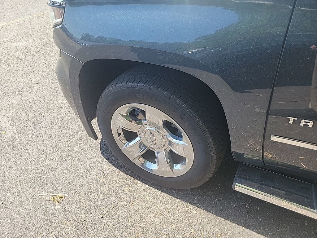 Used 2019 Chevrolet Tahoe LT w/ LT Signature Package AWD/4WD image 20