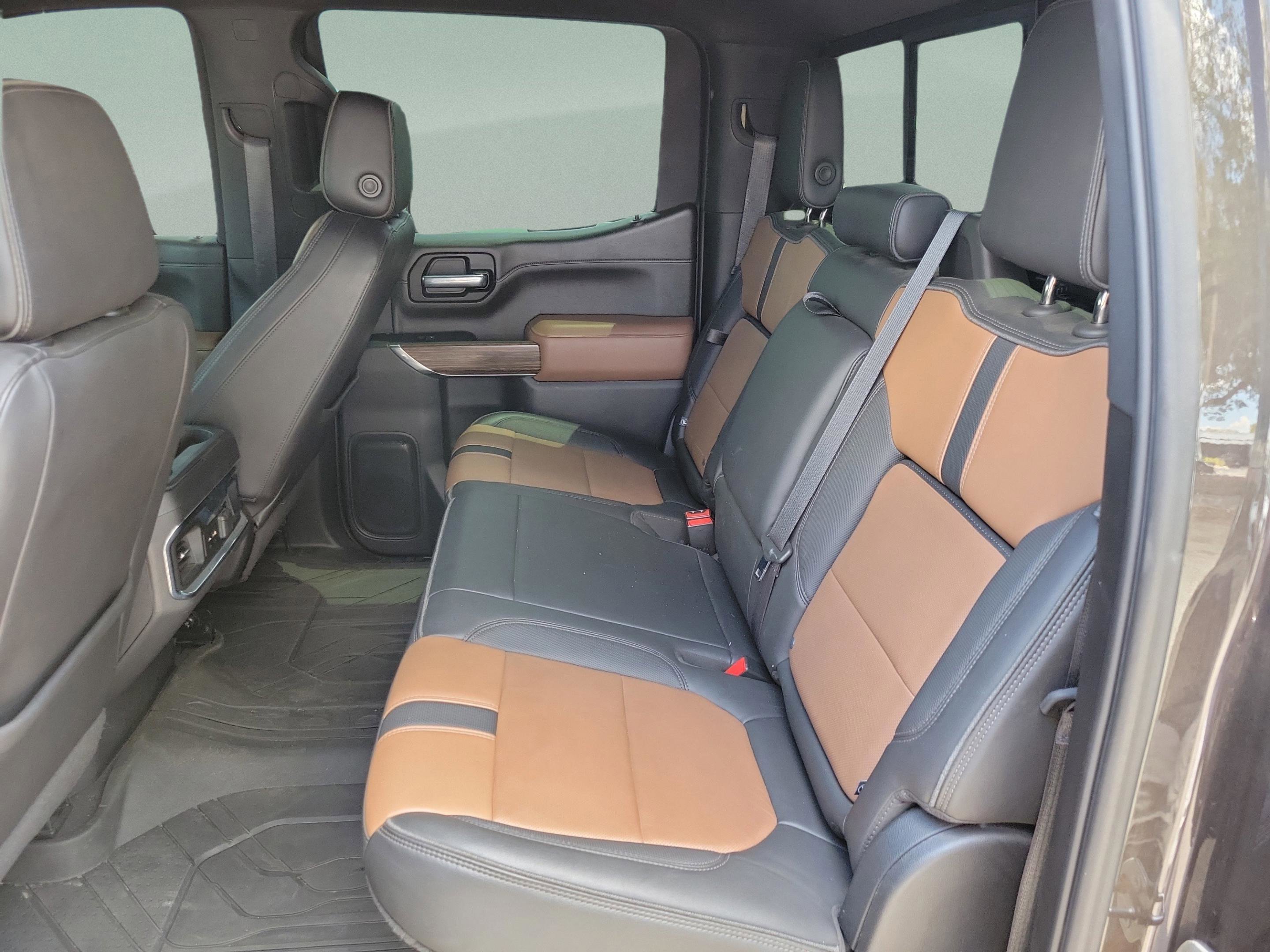 Used 2021 Chevrolet Silverado 1500 High Country AWD/4WD image 13