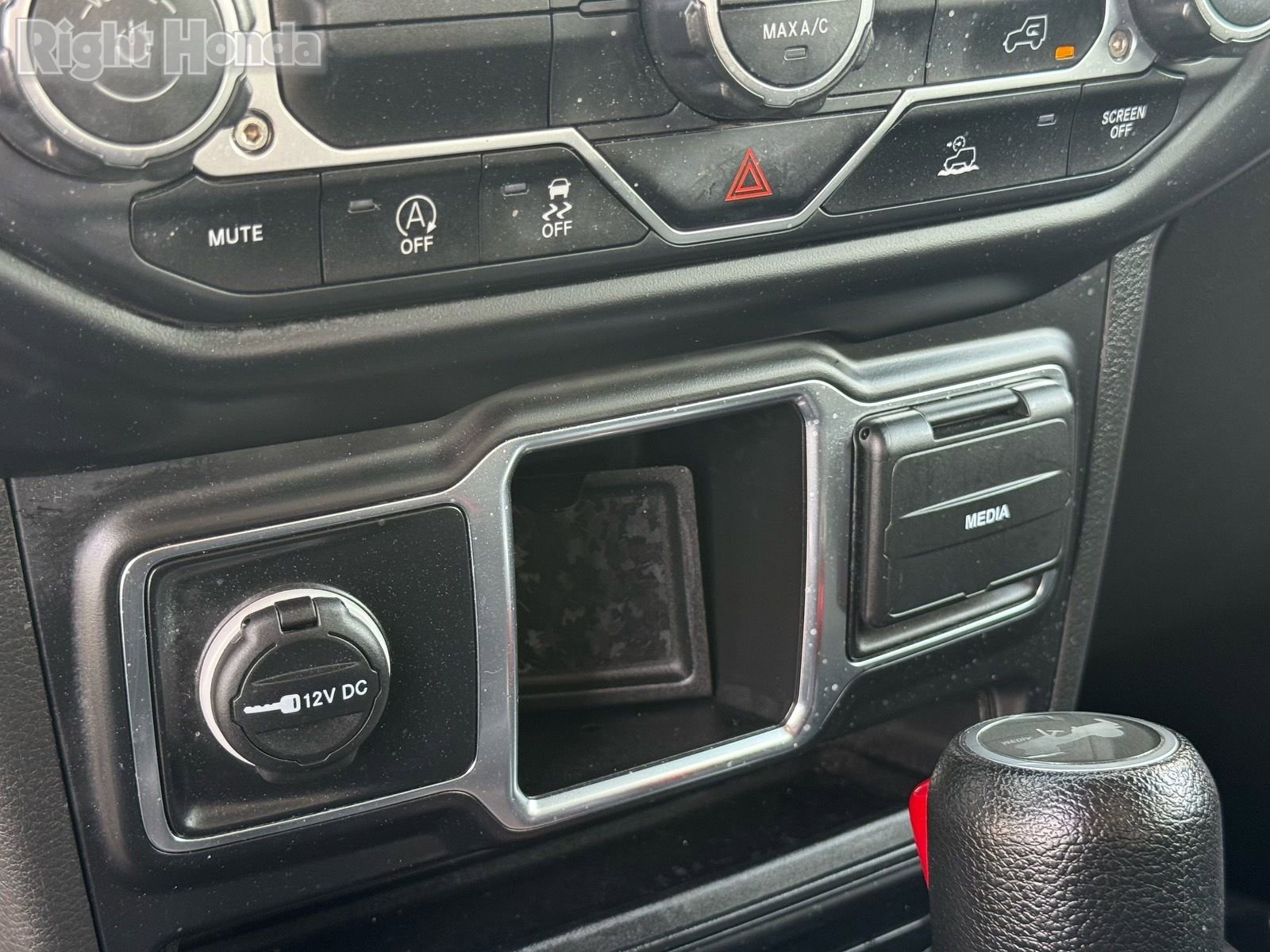 Used 2023 Jeep Wrangler Sport image 24