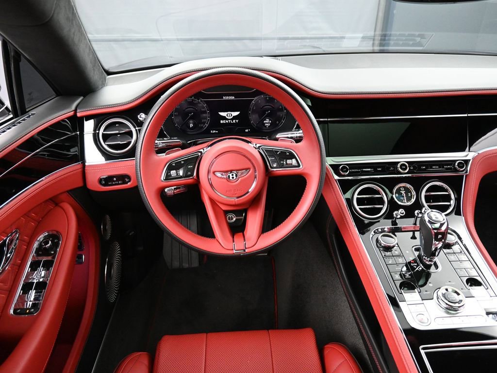 Used 2023 Bentley Continental GT V8 image 18