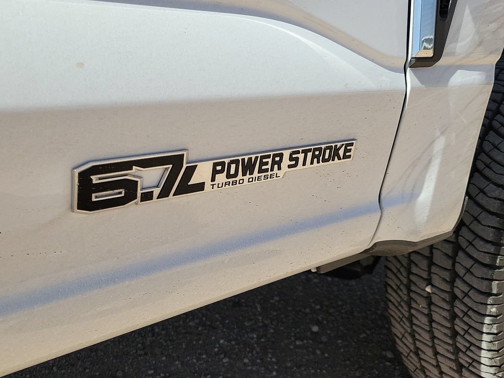 New 2026 Ford F250 XL w/ XL Chrome Package AWD/4WD image 13
