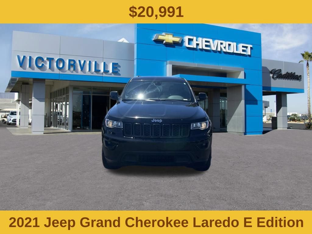 Used 2021 Jeep Grand Cherokee Laredo AWD/4WD image 2