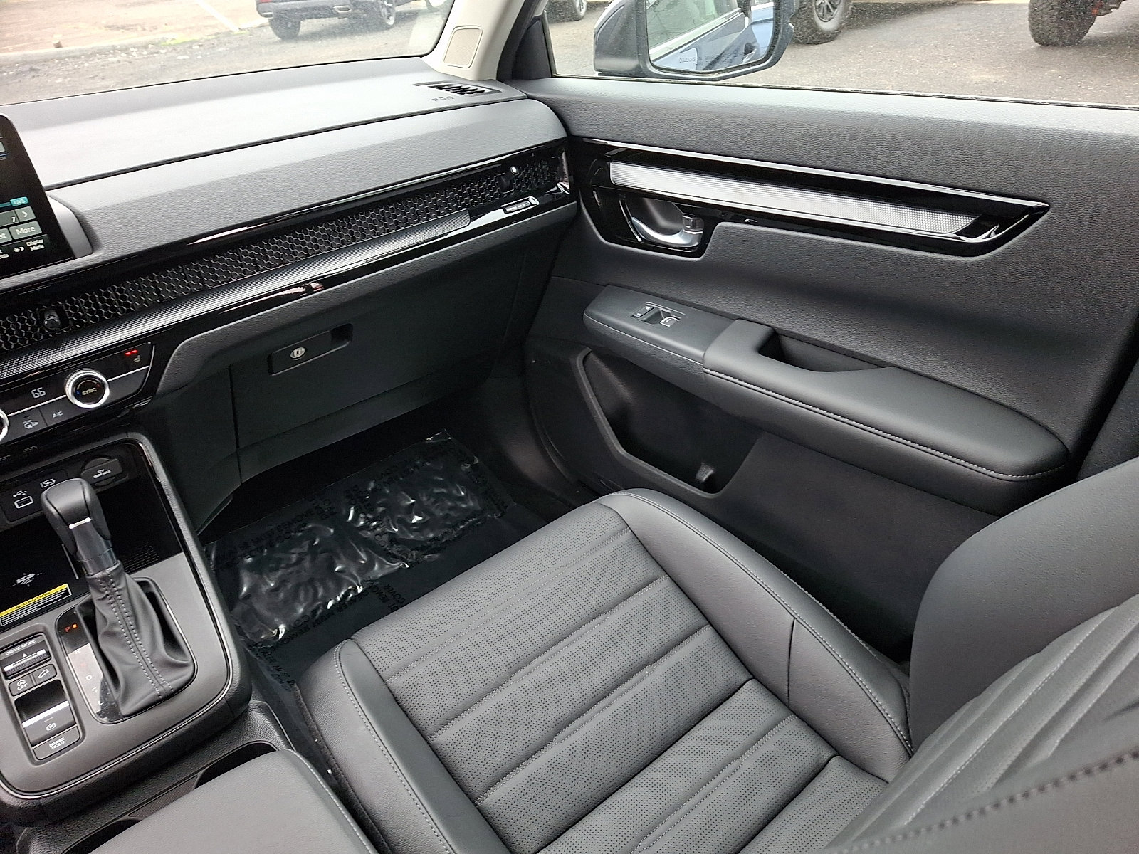 Used 2024 Honda CR-V EX-L image 12