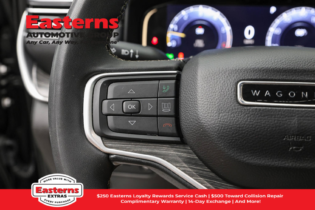 Used 2024 Jeep Wagoneer L Series II RWD image 16