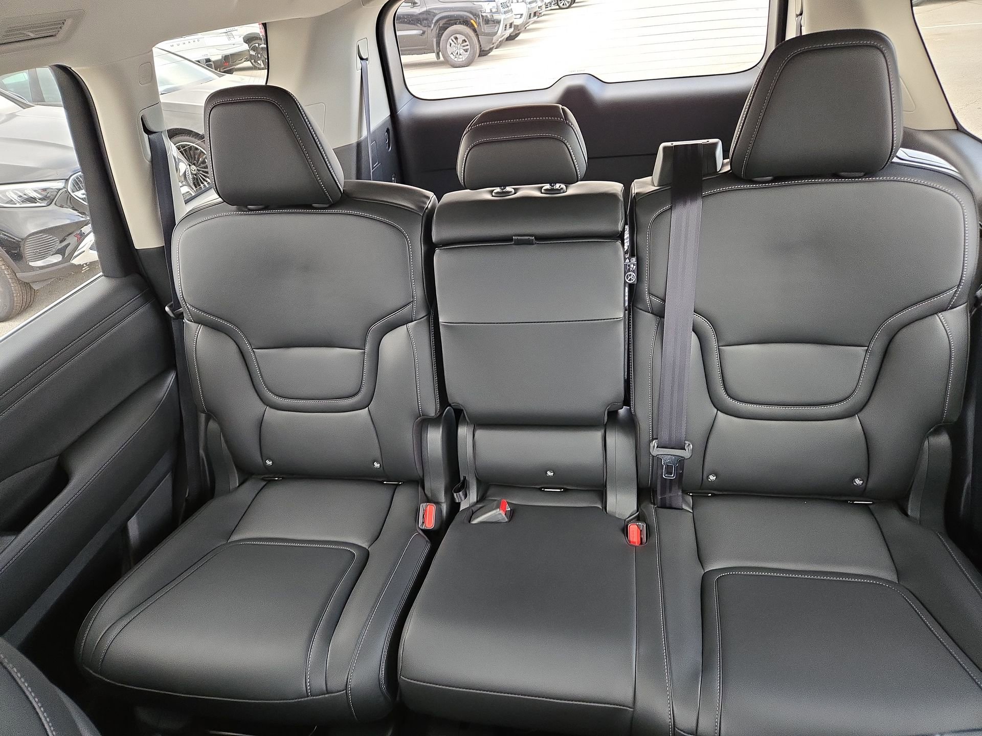 New 2026 Nissan Armada SV image 38