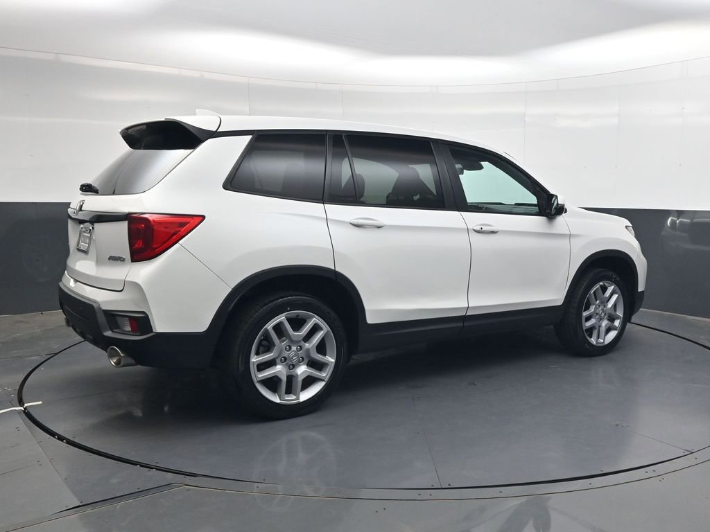 Used 2024 Honda Passport EX-L image 4