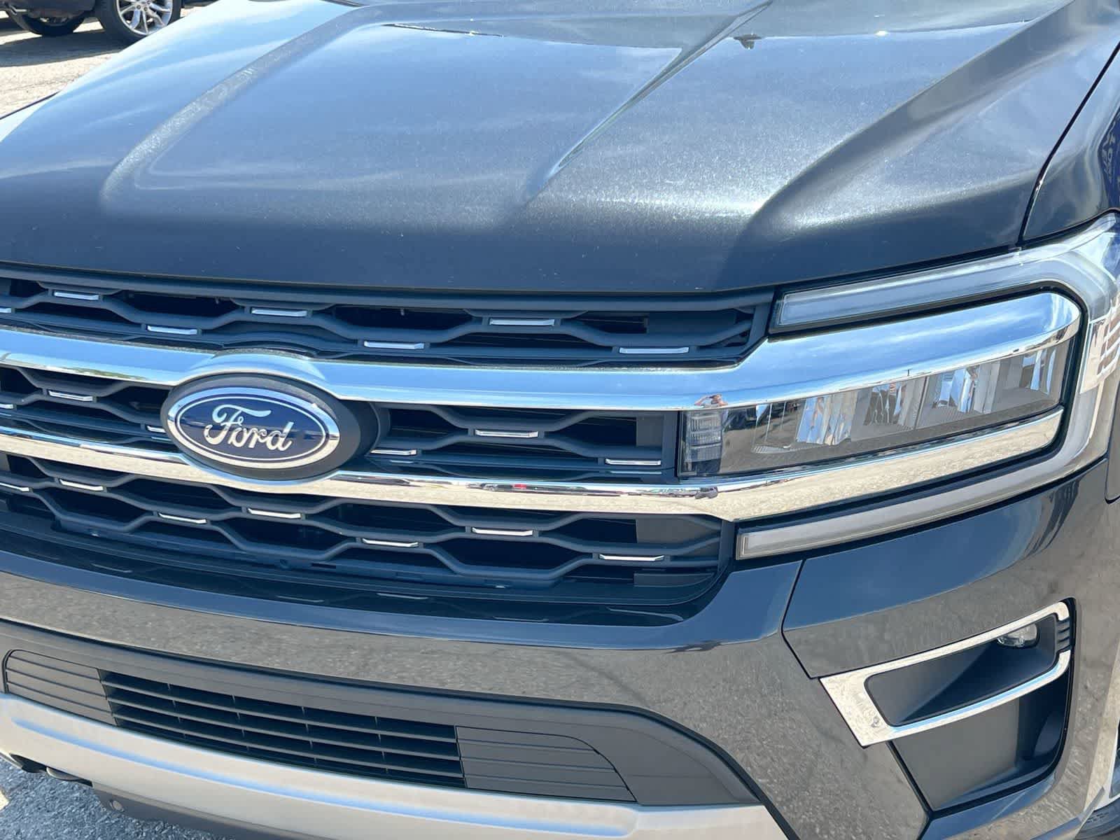 Certified 2023 Ford Expedition Limited AWD/4WD image 11