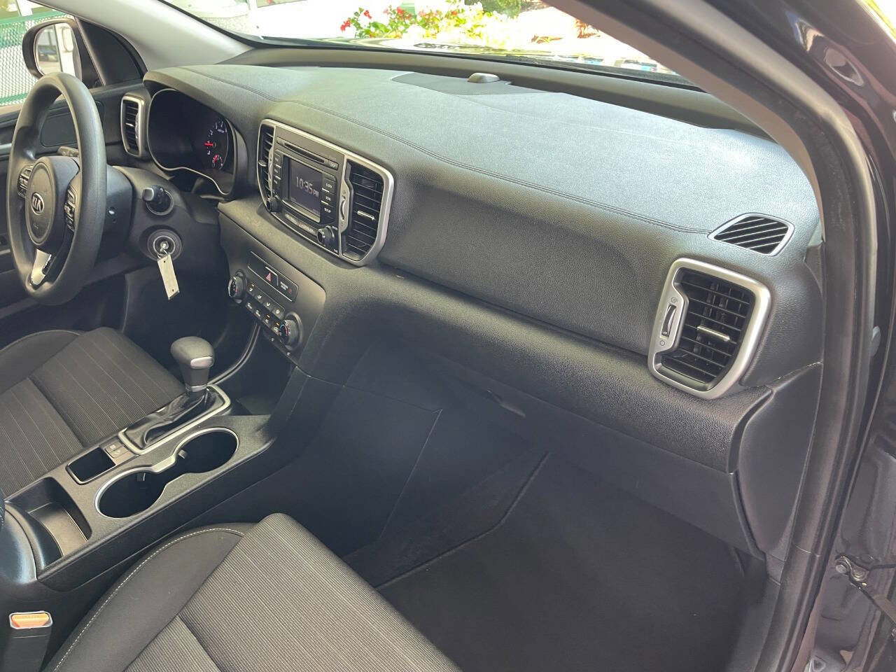 Used 2017 Kia Sportage LX w/ LX Popular Package image 25