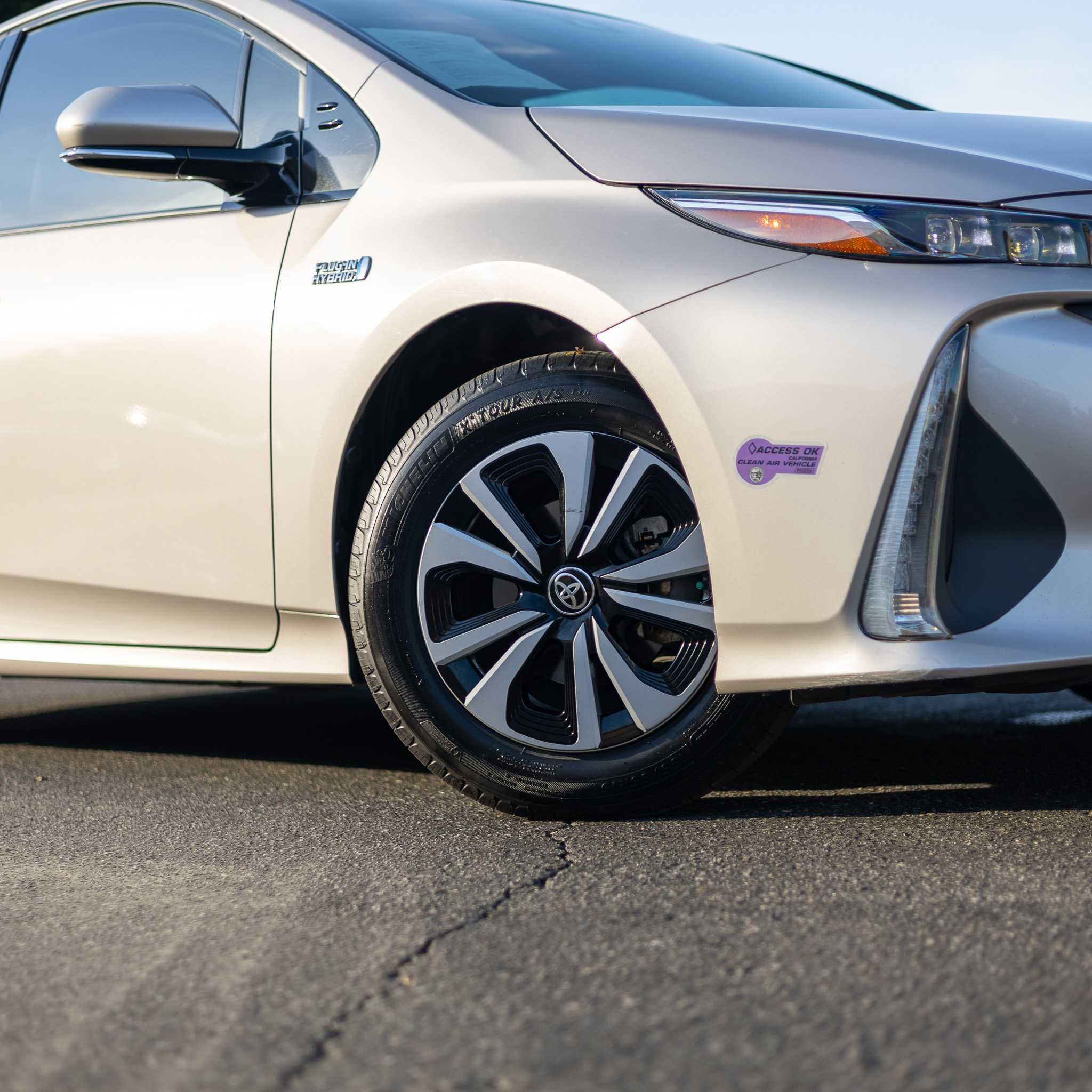 Used 2019 Toyota Prius Prime Premium image 10