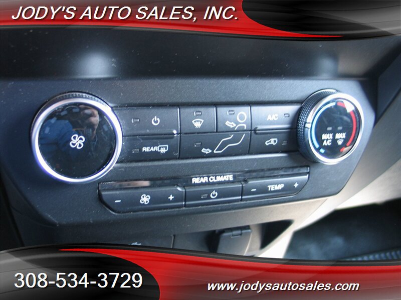 Used 2020 Ford Expedition XL AWD/4WD image 18
