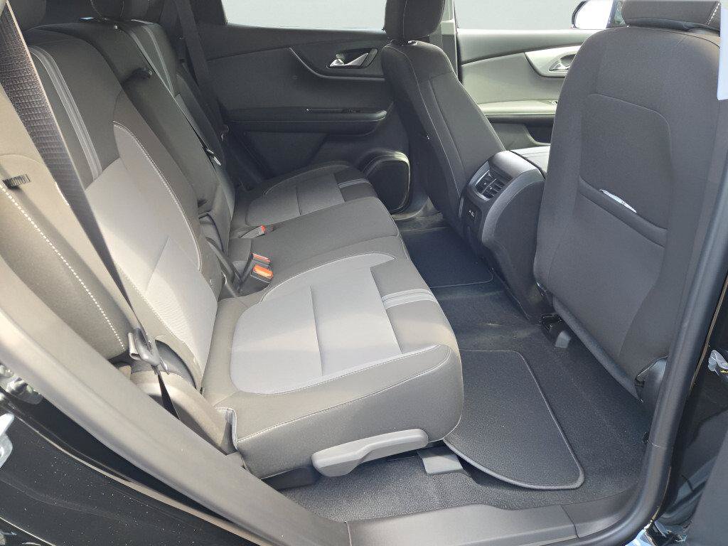 New 2026 Chevrolet Blazer LT w/ Convenience Package FWD image 11