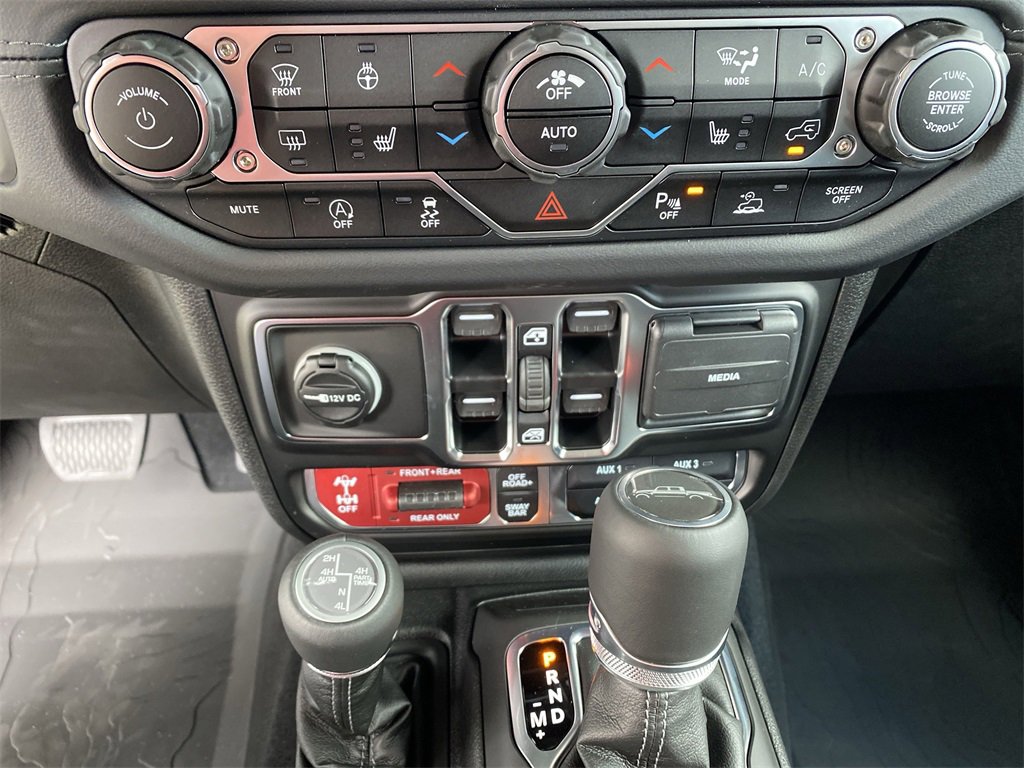 New 2025 Jeep Gladiator Rubicon image 26