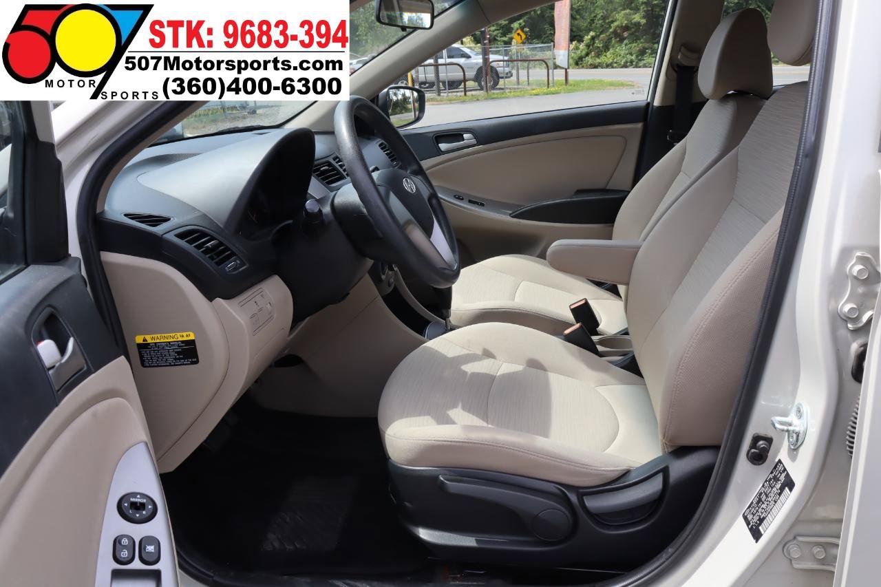 Used 2016 Hyundai Accent SE FWD image 12