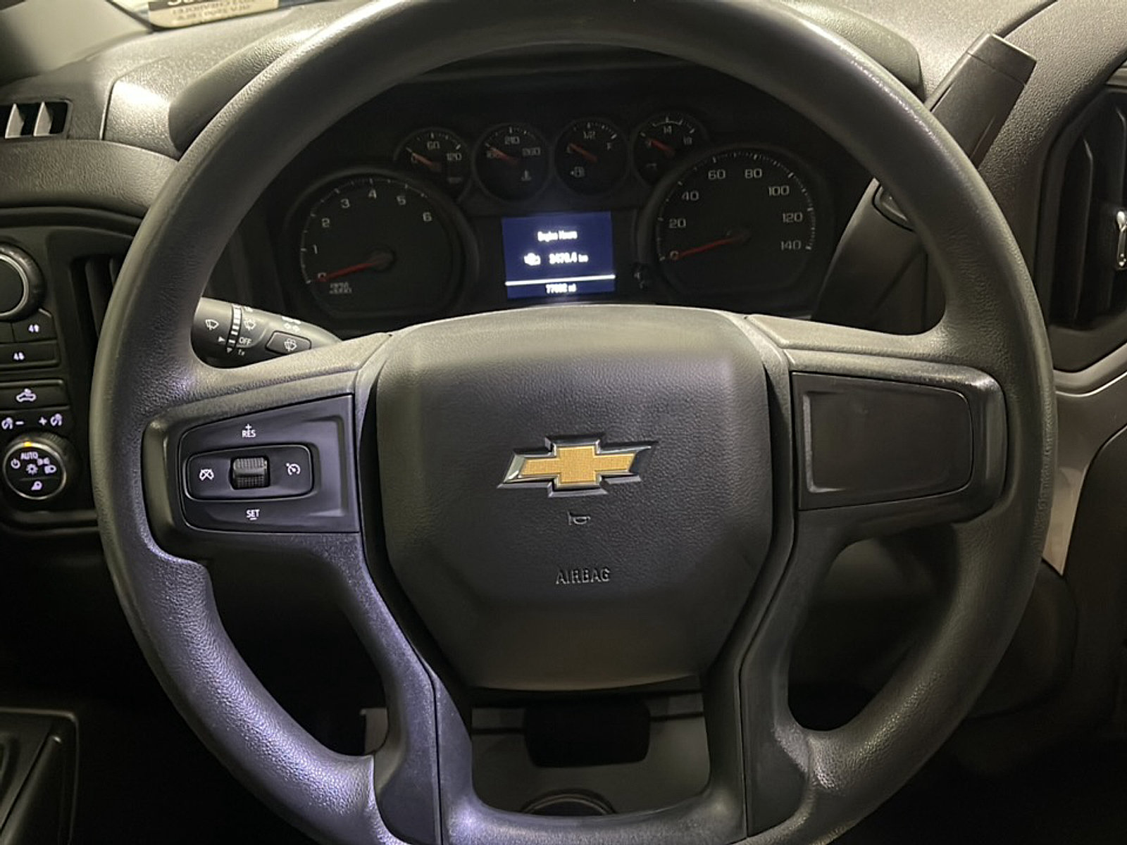 Used 2023 Chevrolet Silverado 2500 Custom w/ Custom Value Package AWD/4WD image 4