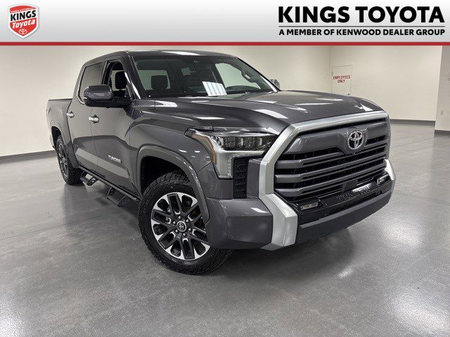 Used 2022 Toyota Tundra Limited image 1