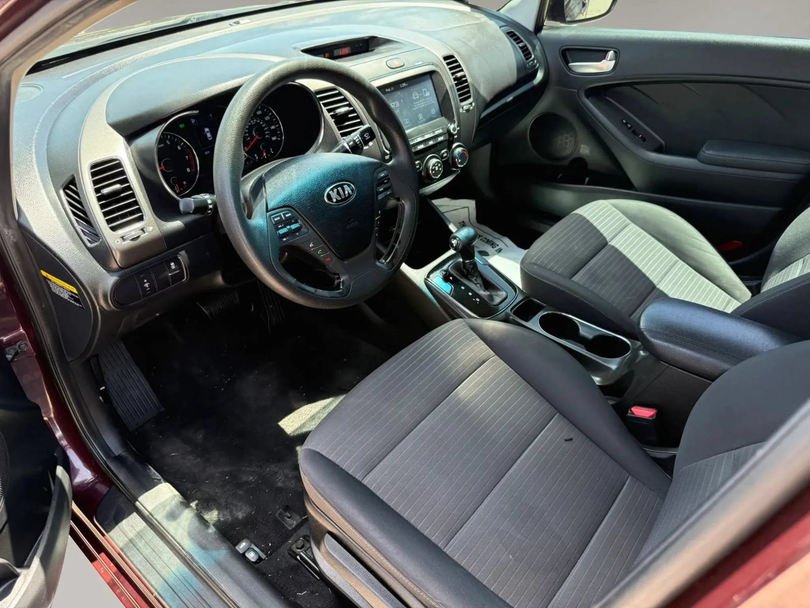 Used 2018 Kia Forte LX w/ LX Popular Package FWD image 13
