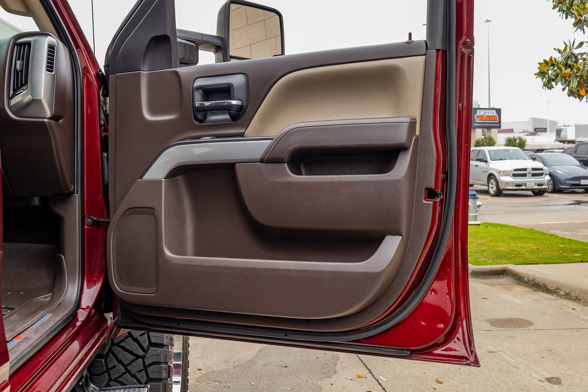 Used 2016 Chevrolet Silverado 2500 LT w/ LT Convenience Package AWD/4WD image 35