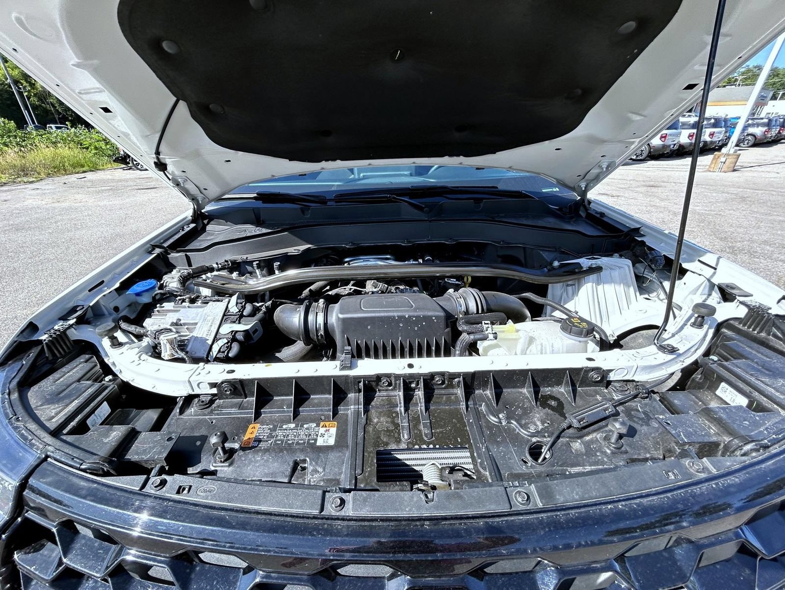 Used 2025 Ford Explorer ST AWD/4WD image 23