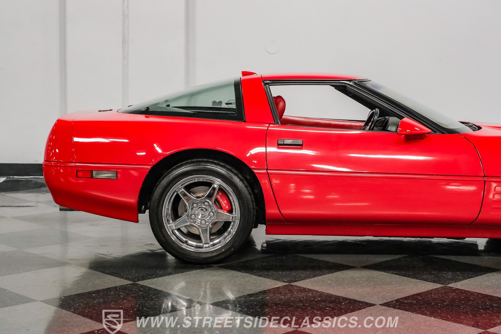 Used 1991 Chevrolet Corvette ZR-1 RWD image 31