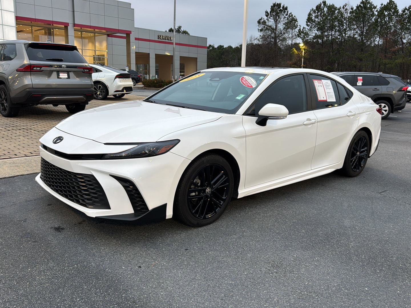 Certified 2025 Toyota Camry SE image 2