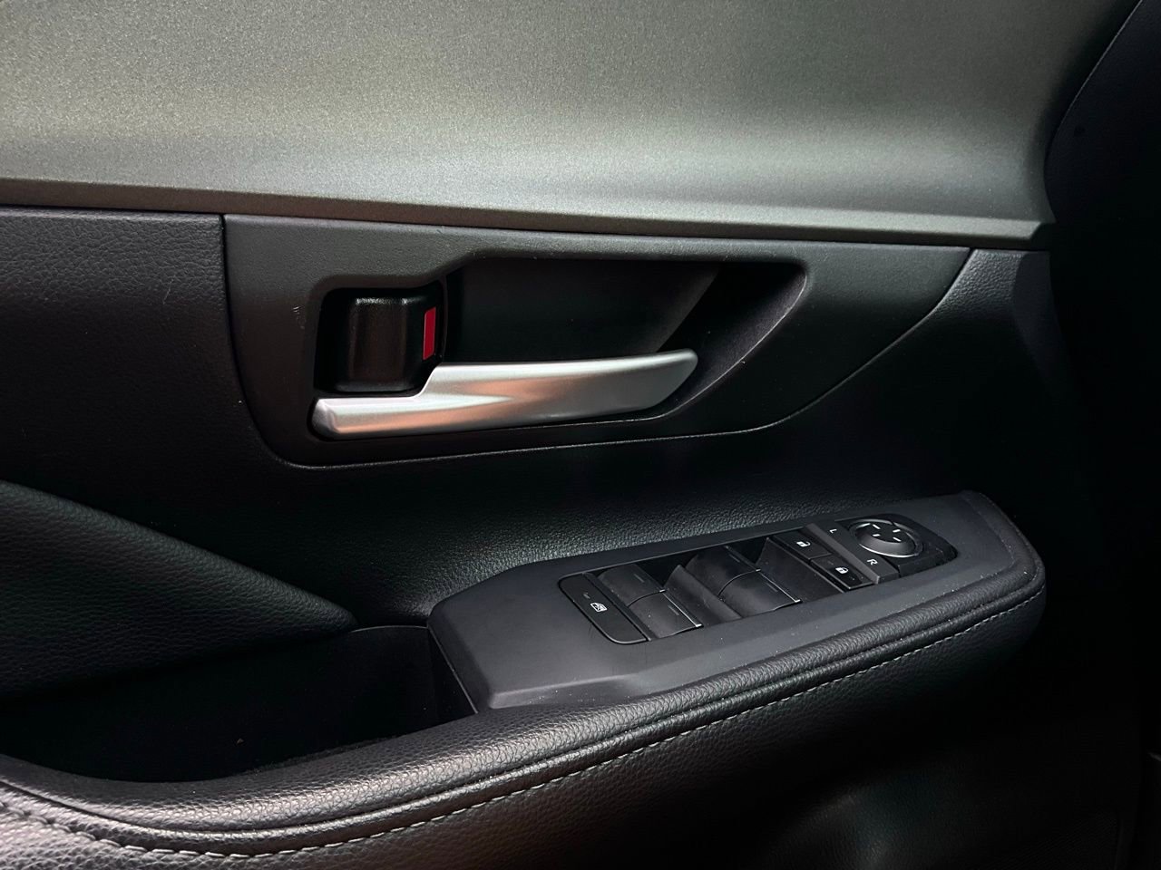 Used 2025 Toyota Grand Highlander FWD image 22