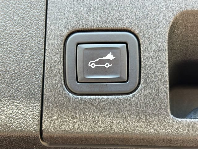 Used 2022 Cadillac XT4 Sport w/ Comfort Package FWD image 13