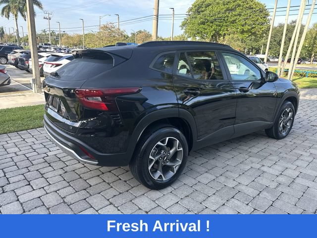 Used 2024 Chevrolet Trax LT FWD image 36