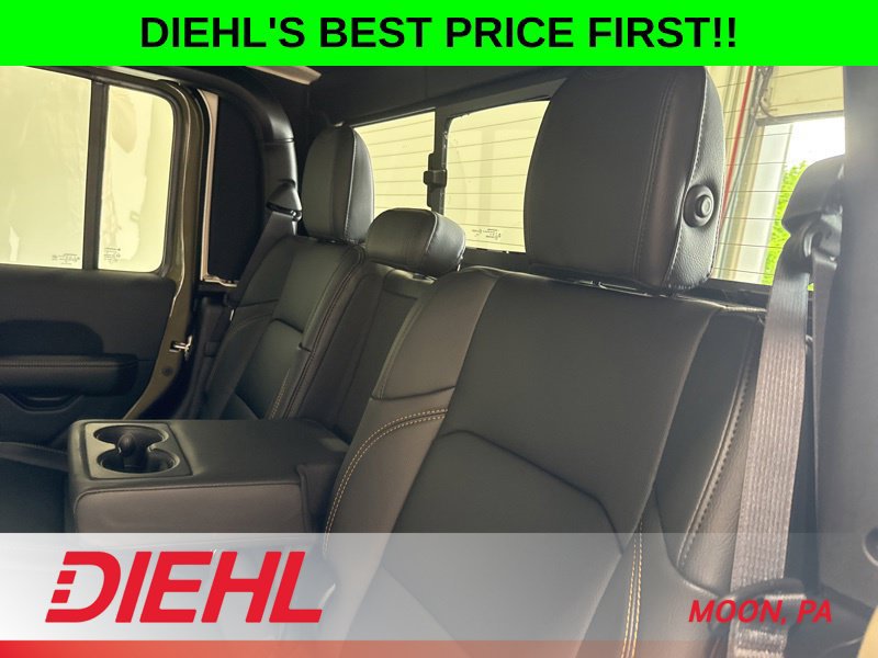 New 2026 Jeep Gladiator Sport AWD/4WD image 16