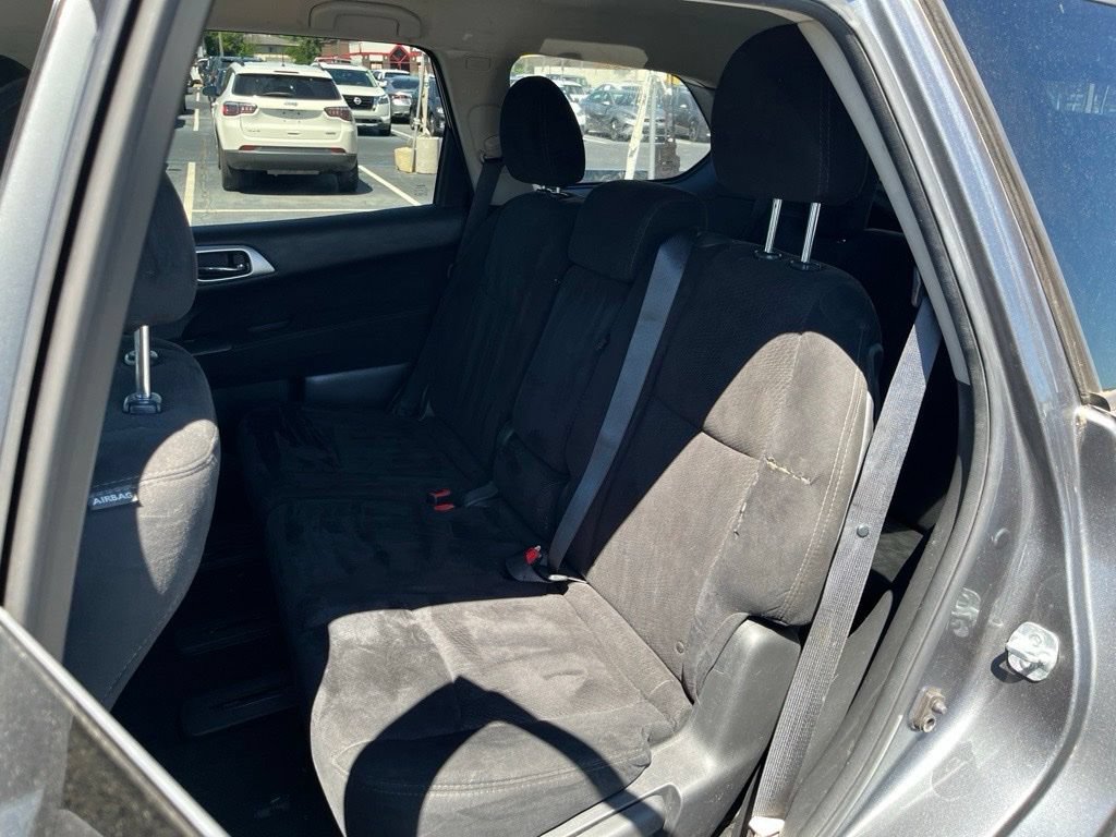 Used 2015 Nissan Pathfinder S AWD/4WD image 20