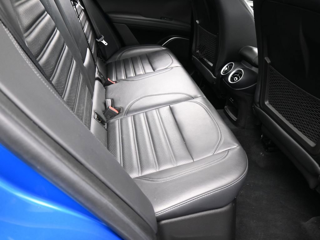 Used 2018 Alfa Romeo Stelvio Ti Sport image 41