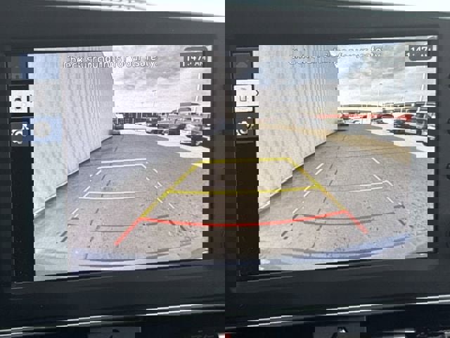 Used 2025 Hyundai Elantra SE image 15