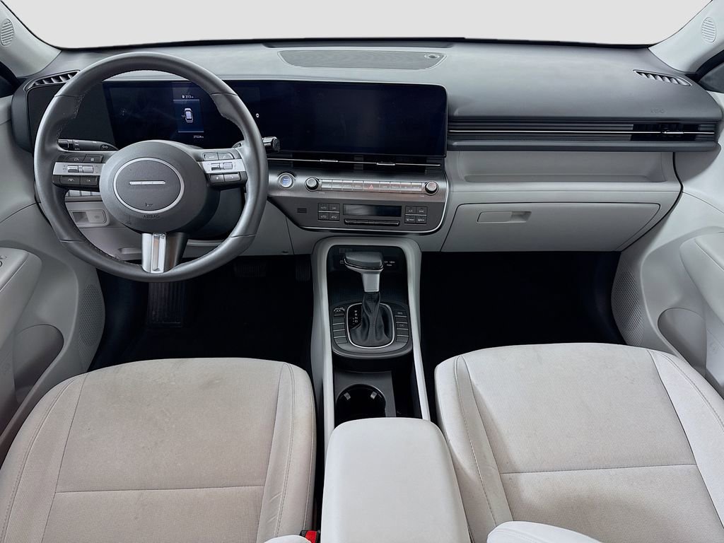 Used 2025 Hyundai Kona SEL image 35