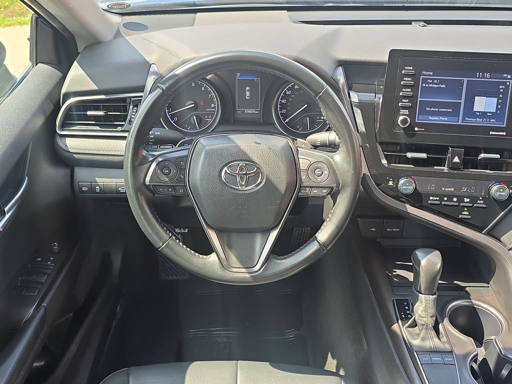 Used 2024 Toyota Camry SE FWD image 29