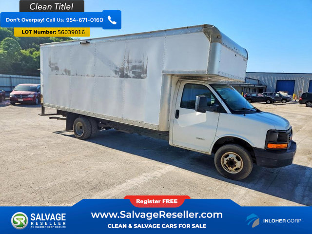 Used 2016 GMC Savana 4500 RWD image 5