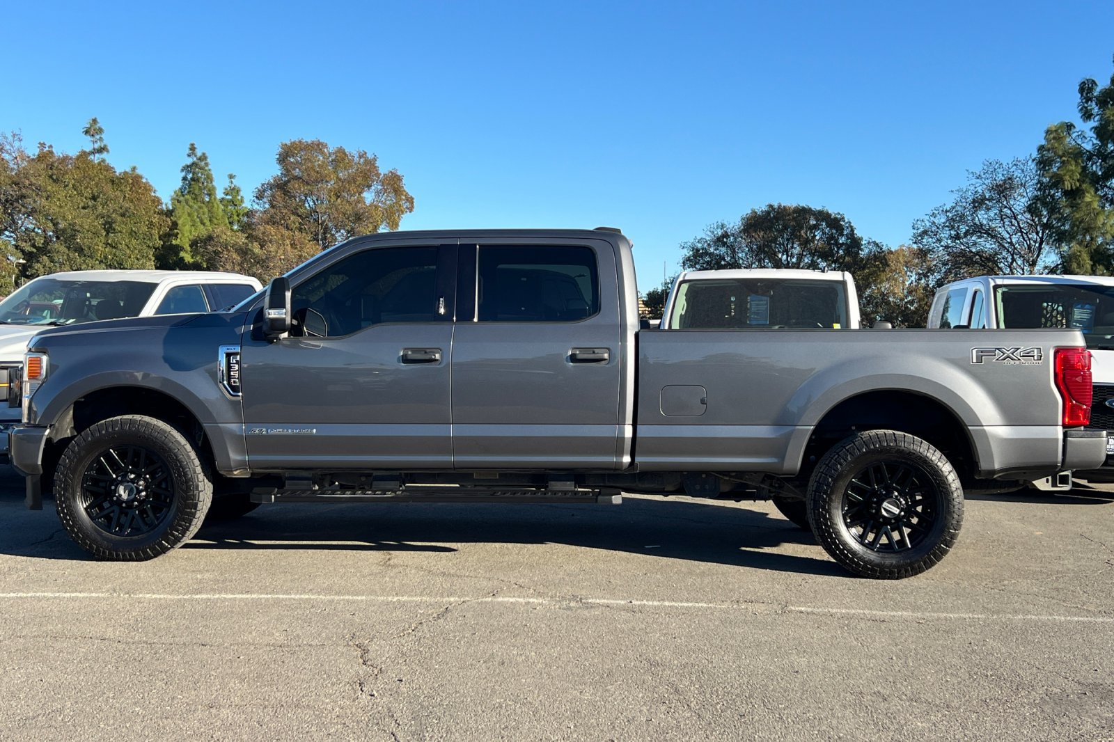 Certified 2022 Ford F350 XLT w/ Black Appearance Package AWD/4WD image 7