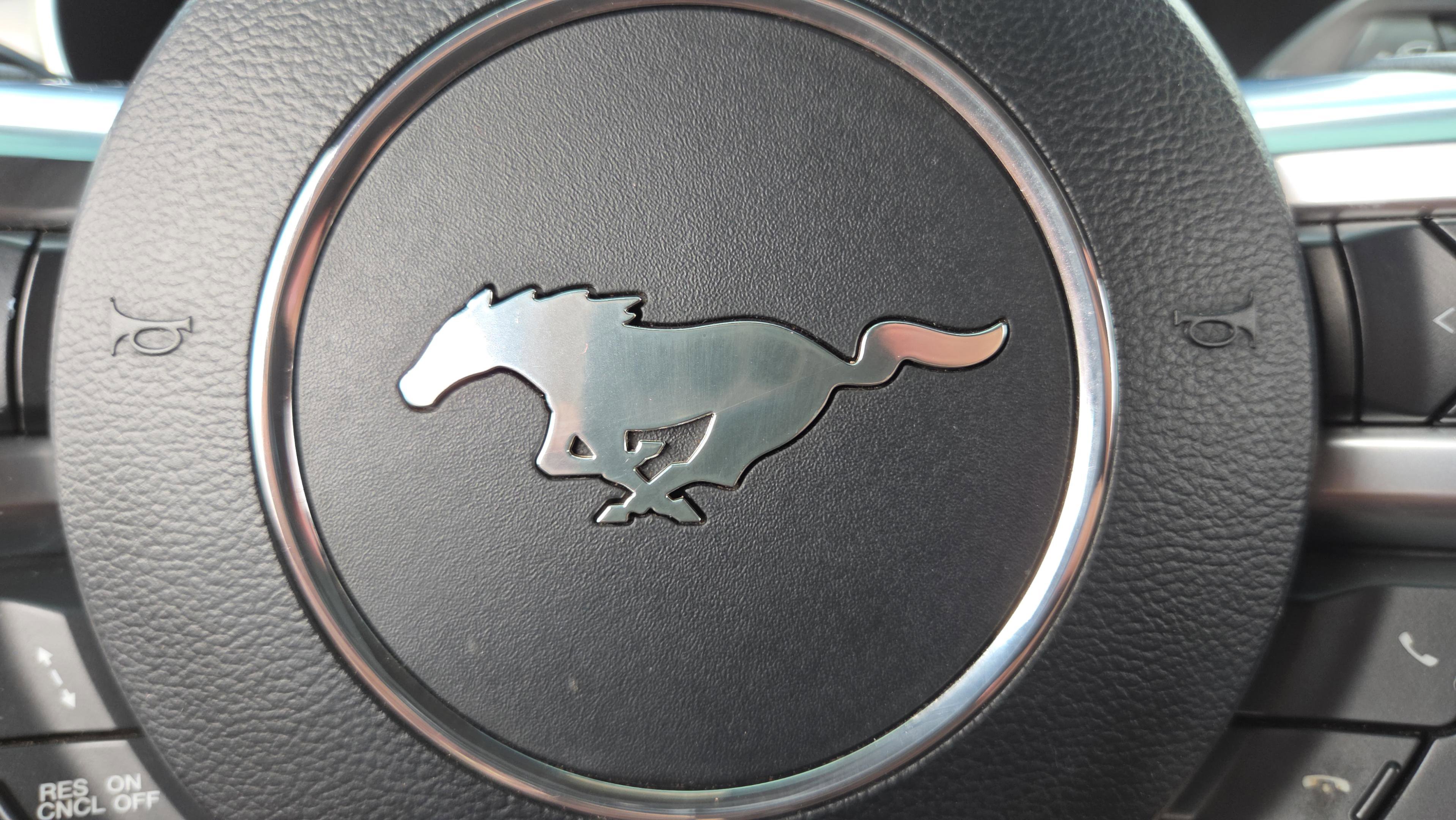 Used 2019 Ford Mustang Premium w/ Ford Safe & Smart Package RWD image 34