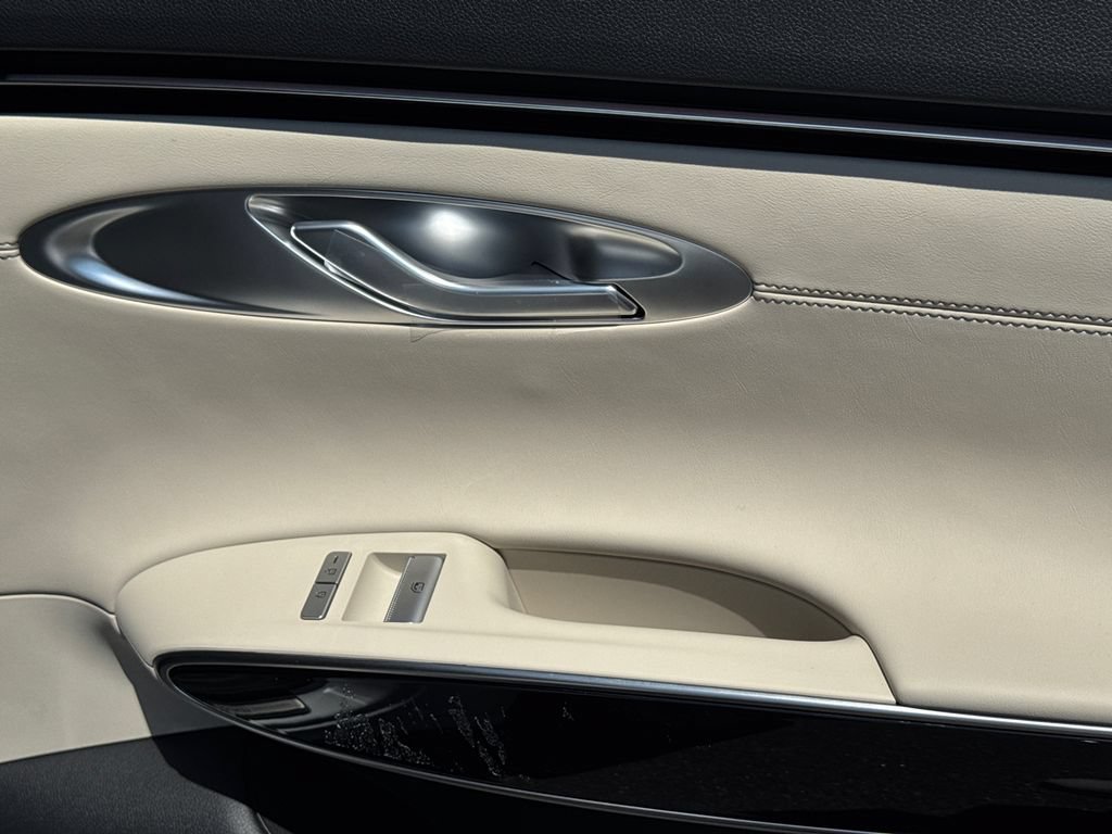 New 2027 Genesis GV70 2.5T AWD/4WD image 18