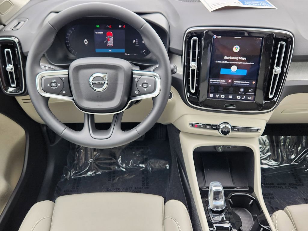 New 2026 Volvo XC40 B5 Ultra w/ Climate Package AWD/4WD image 3