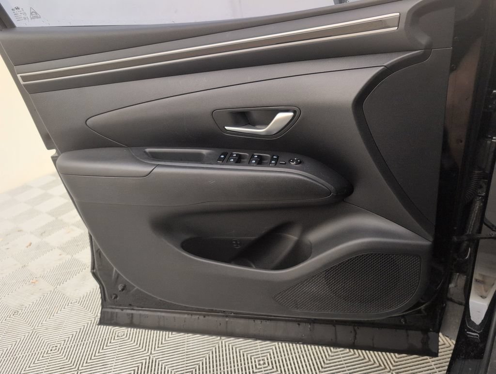 Used 2024 Hyundai Tucson Blue AWD/4WD image 31