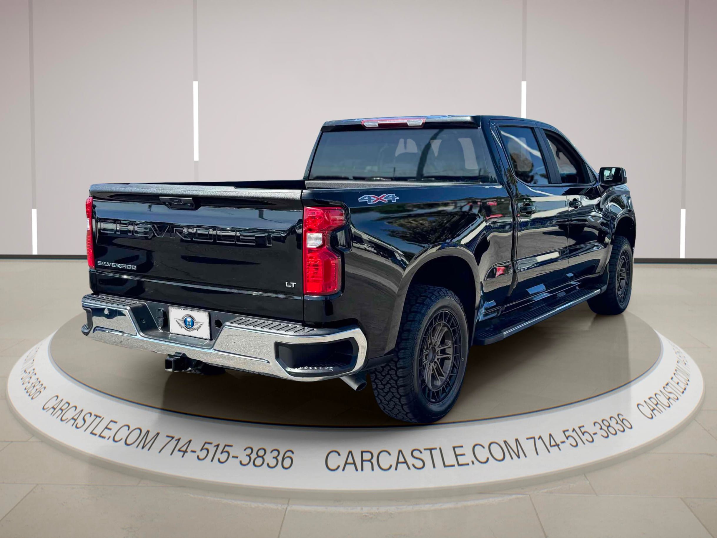 Used 2024 Chevrolet Silverado 1500 LT w/ Protection Package AWD/4WD image 5