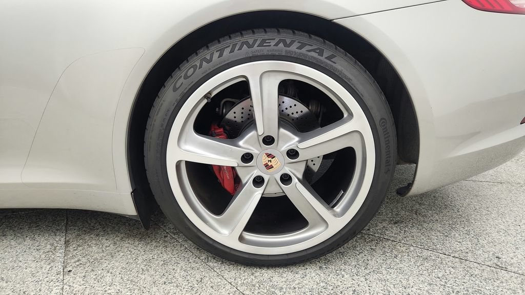 Used 2013 Porsche 911 Carrera S RWD image 16