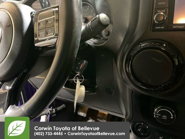 Used 2016 Jeep Wrangler Sahara image 22